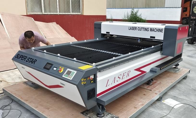 FL-1325 LASER ENGRAVING CUTTING MACHINE