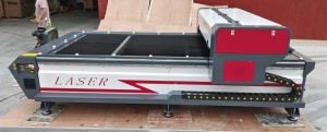 FL-1325 LASER ENGRAVING CUTTING MACHINE